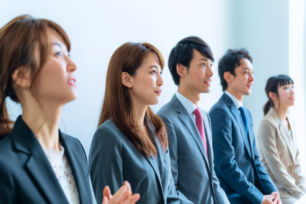 自社に合う人材が集まる採用を表すイメージ